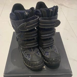Geox Jr. Alaska toddler boy’s navy blue snow/winter boots, size 9, EUC